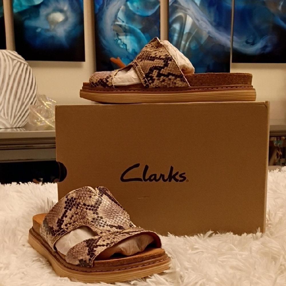 Clarks Arwell Walk Snake Print Women's Sz 6.5 Wide Sandals 🆕